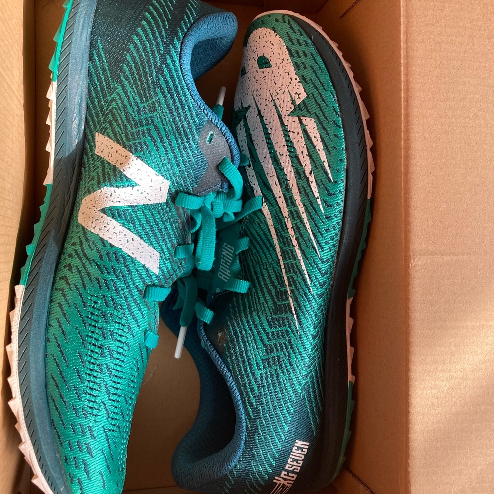 New Balance XC Seven v2 Womens Size 10 RunningTrack Shoes